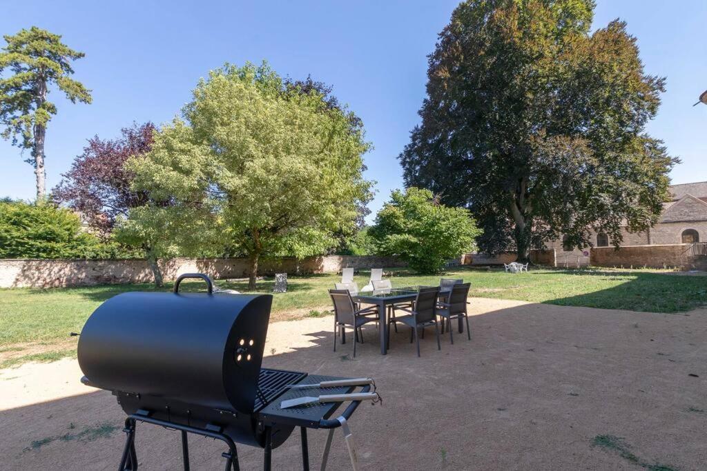 Cabana & Le Gite Du Chateau - Proche Macon Nord Lugny Bagian luar foto